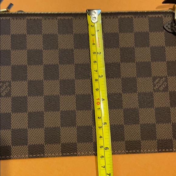 COPY - NWT Louis Vuitton Neverfull Pouchette/wris… - Picture 11 of 12